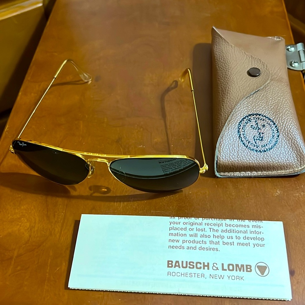 Vintage Bausch & Lomb Ray-Ban Aviator sunglasses